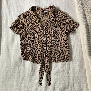 Leopard print tie-front blouse, size 2/S